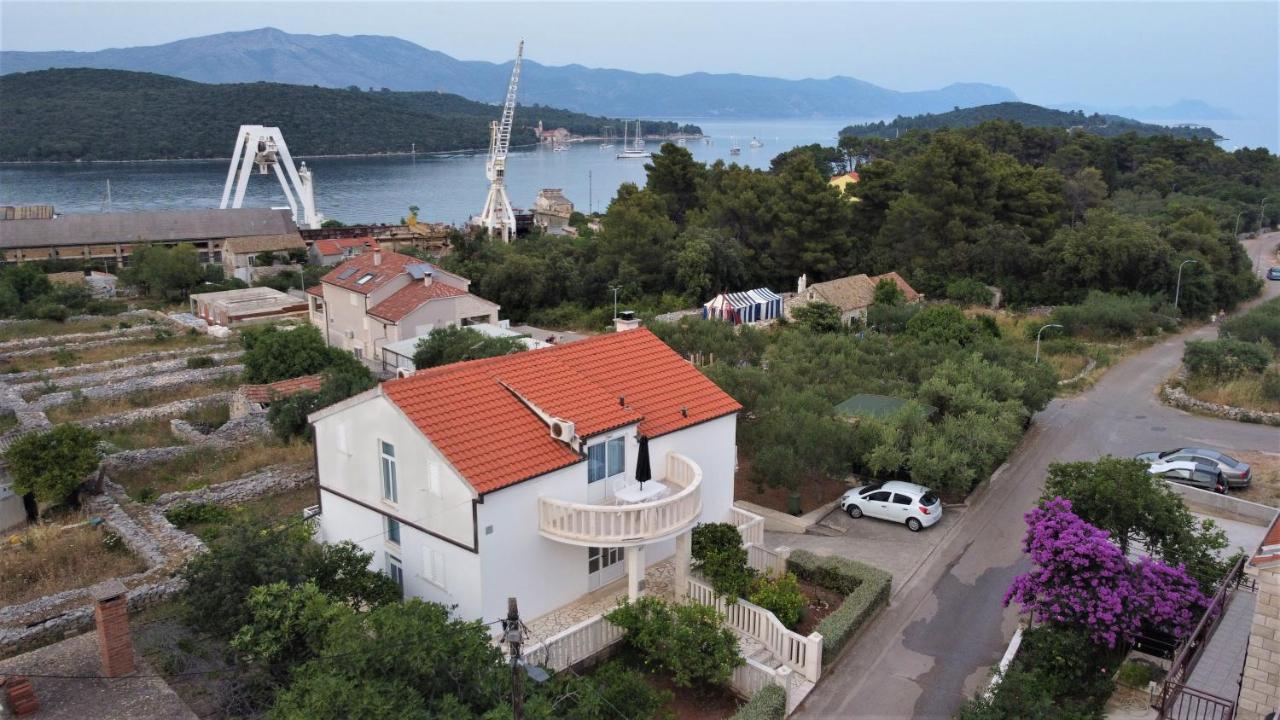 Apartments Cenan Korcula Town Exterior photo